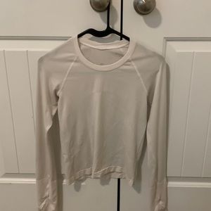 white lululemon swiftly tech size 4 perfect condition
